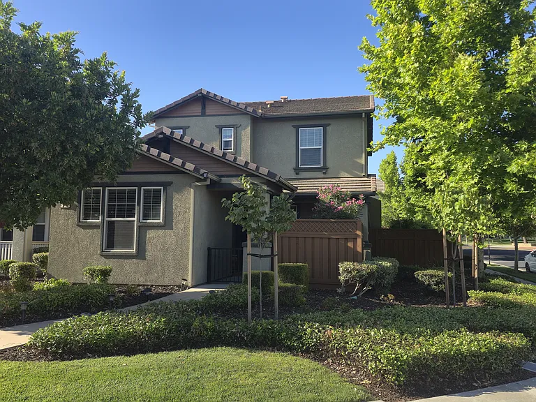 296 W Moraga St — Photo 2