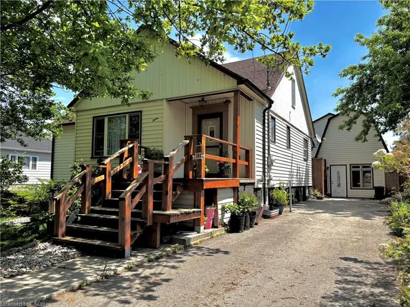 12 Walpole Dr, Haldimand County, ON N0A 1J0