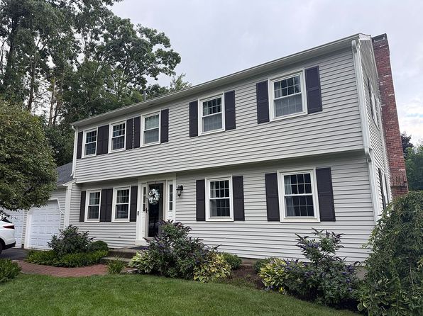 4 Robertson Rd