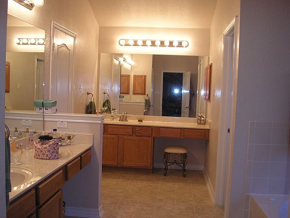 2nd image of 21127 Villa Valencia