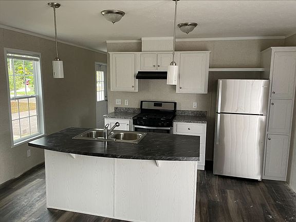 2nd image of 2801 Thielman St Lot # 110