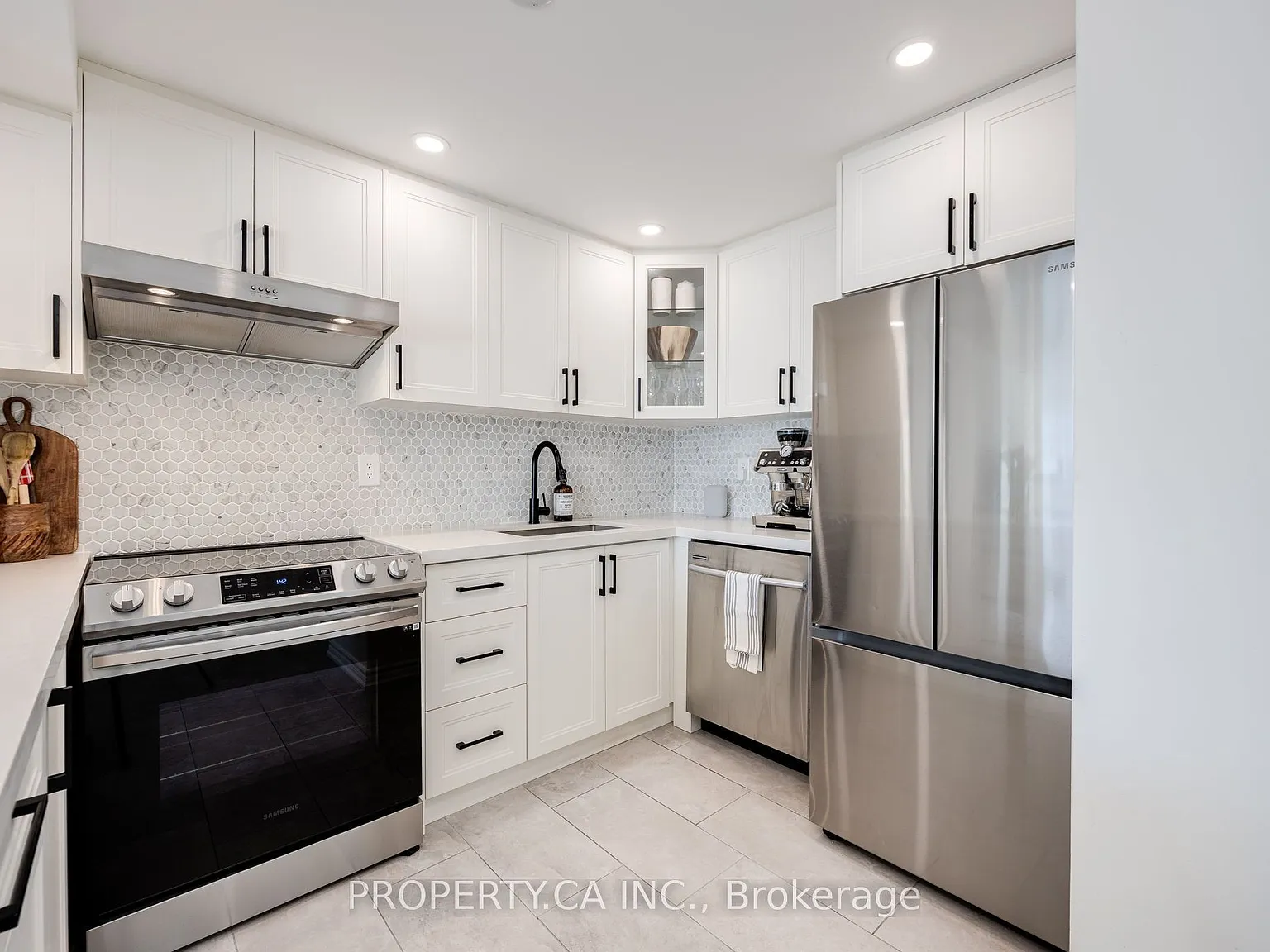 4 bed, $4,000 — Photo 3