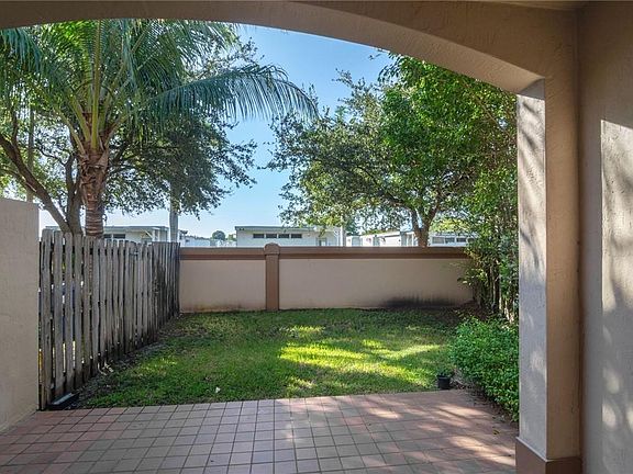 5th image of 258 Riverwalk Circle #258