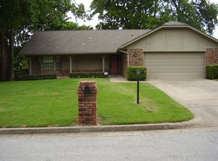 7414 S Maplewood Ave, Tulsa, OK 74136