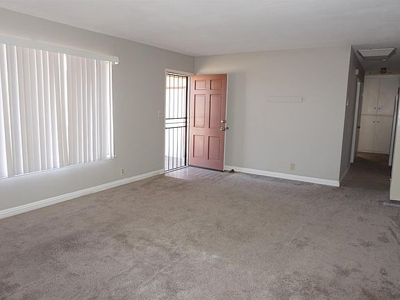5th image of 1712 Young St