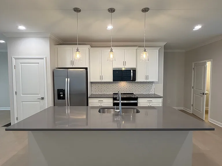 1973 Hollywood Rd NW #15 — Photo 17