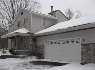 51327 Atwood Rd, Dowagiac, MI 49047