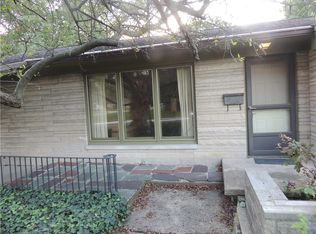 318 S Carr Rd, Plainfield, IN 46168