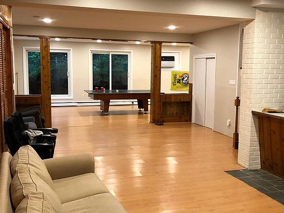 4th image of 2016 S Fillmore St Unit B