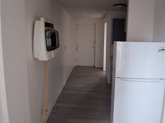 3rd image of 30 E Main St APT 4