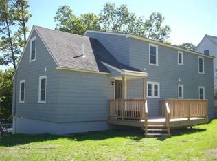 604 Burncoat St, Worcester, MA 01606