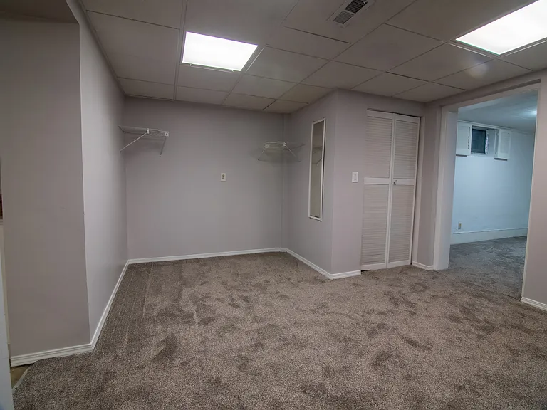 2861 Wellesley Dr — Photo 25