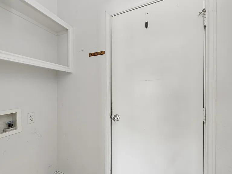 1808 Melton Dr — Photo 22
