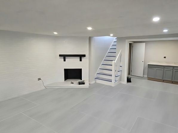 46 Pinebrook Ln APT 1