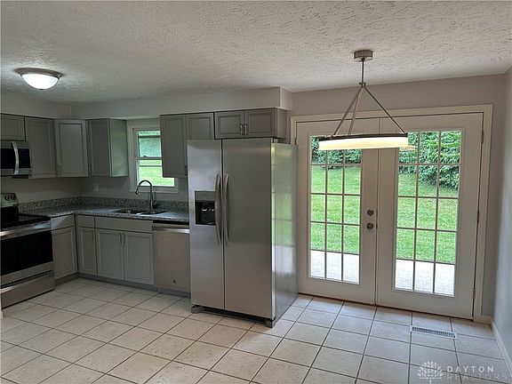2nd image of 2305 Grierson Pl
