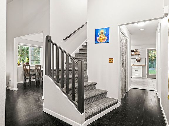 4th image of 9019 Wendy Dr SE