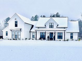 116 Fallen Oaks Dr, Brandon, MS 39047