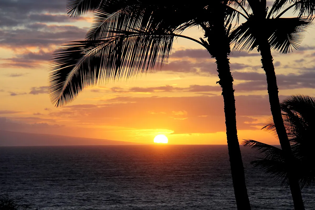 Amazing nightly sunset from your private front lanai/patio - 2777 S Kihei Rd #H105