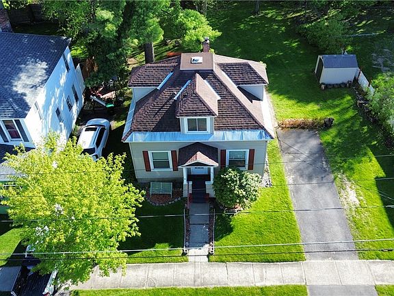 4th image of 541 Maple Grove Ave