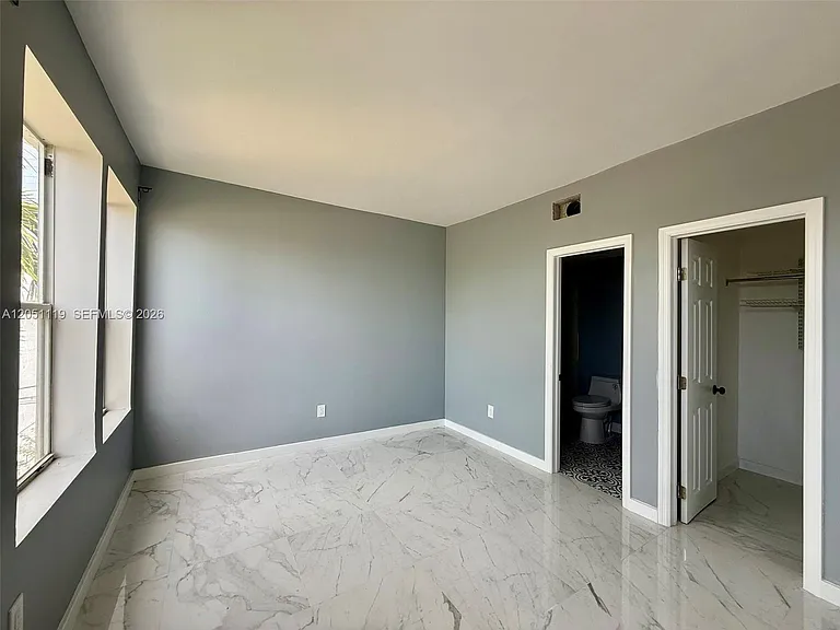 1027 Pennsylvania Ave #302 — Photo 10