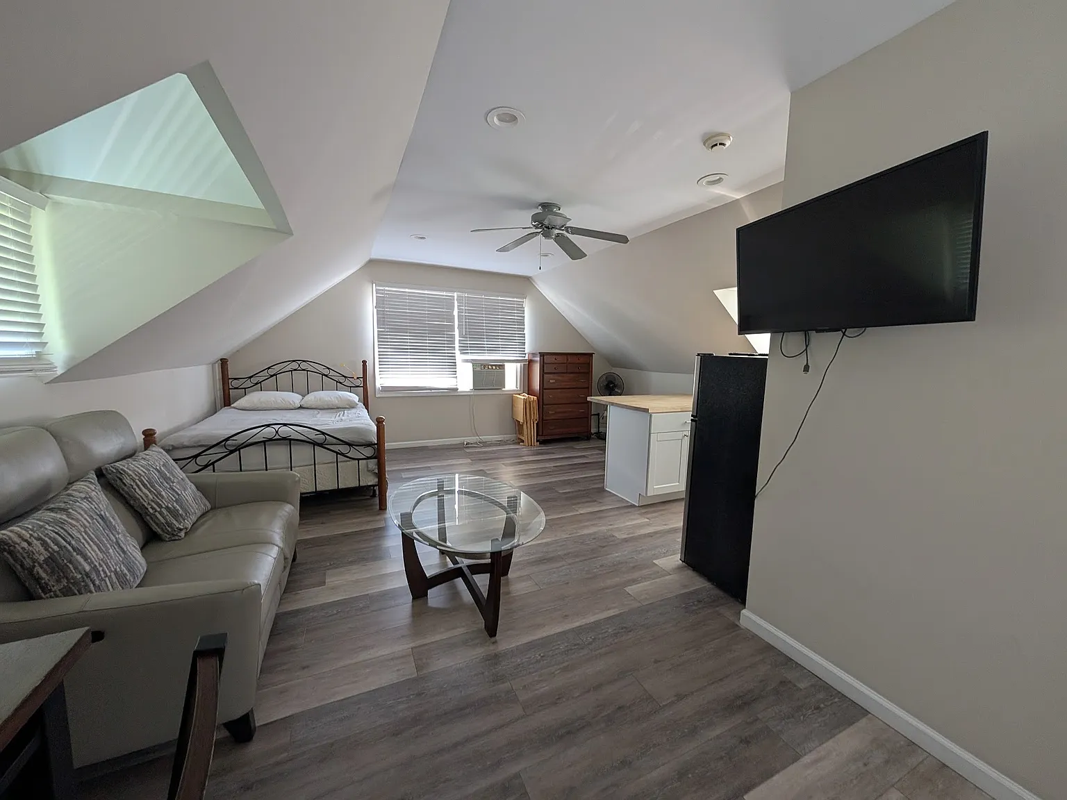 1 bed, 700 sqft, $1,450 — Photo 1