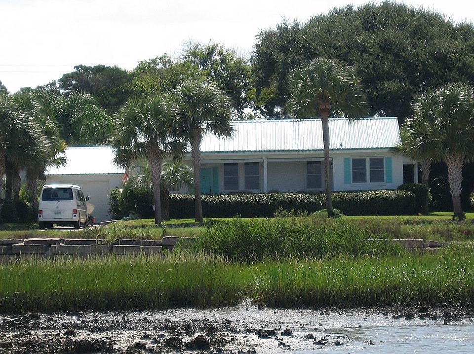 Bahama style cottage