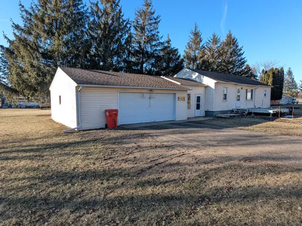 2416 16th Ave SE, Austin, MN 55912