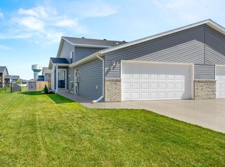 2159 Admiral Dr W, West Fargo, ND 58078