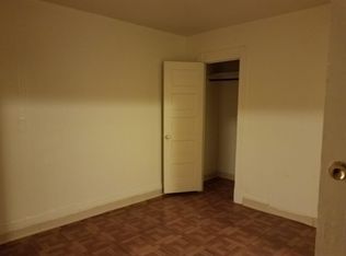 1112 Monterey St APT A, Bakersfield, CA 93305