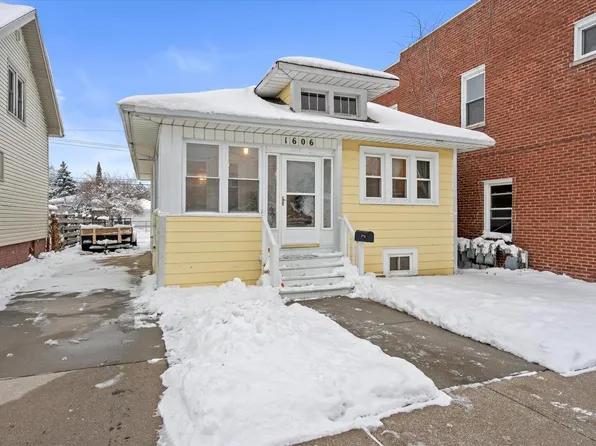 1606 Grove AVENUE, Racine, WI 53405