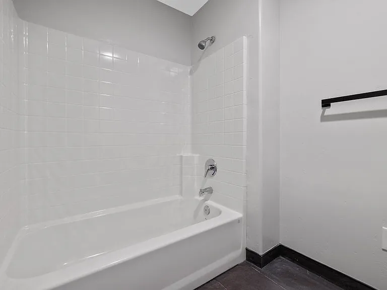 147 S K St #202 — Photo 13