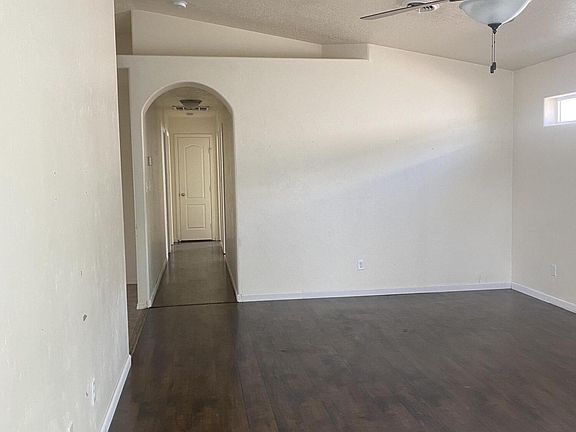 3rd image of 803 Mirabel St