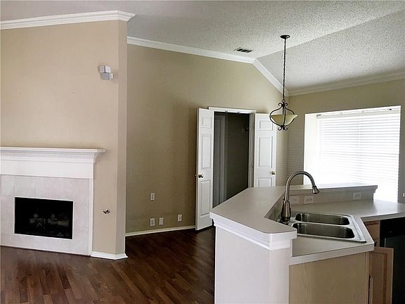 5th image of 10308 Stone Falls Ln