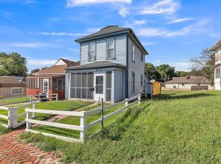 2211 Jones St, Saint Joseph, MO 64506