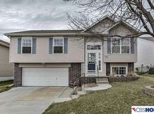 17854 Olive St, Omaha, NE 68136