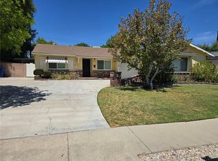 22455 Bassett St, West Hills, CA 91307
