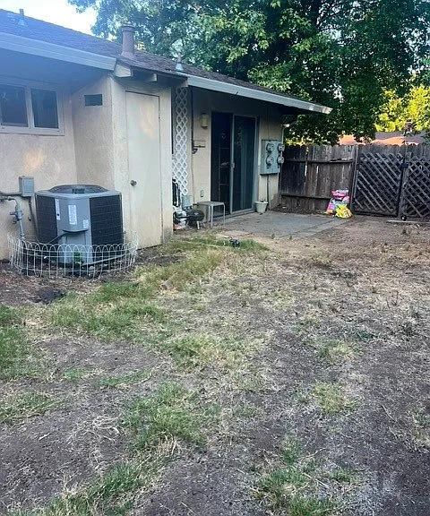 17 San Gabriel Dr #1 — Photo 12