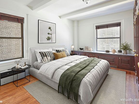 5th image of 135 E 74th St APT 3C