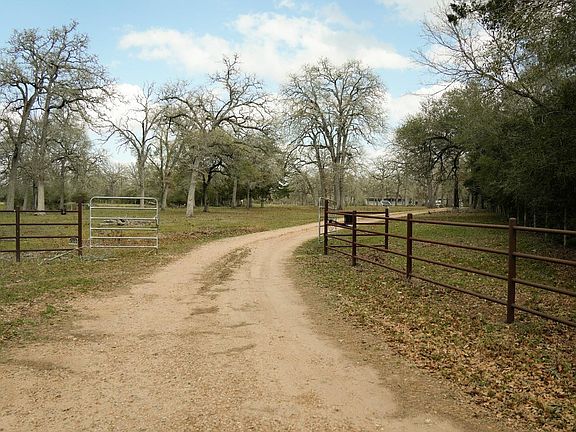 2nd image of 4731 Krischke Rd