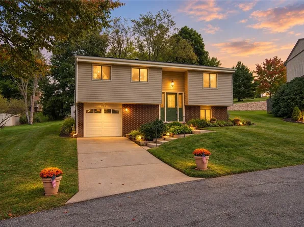 1104 Sharps Cir, Bridgeville, PA 15017