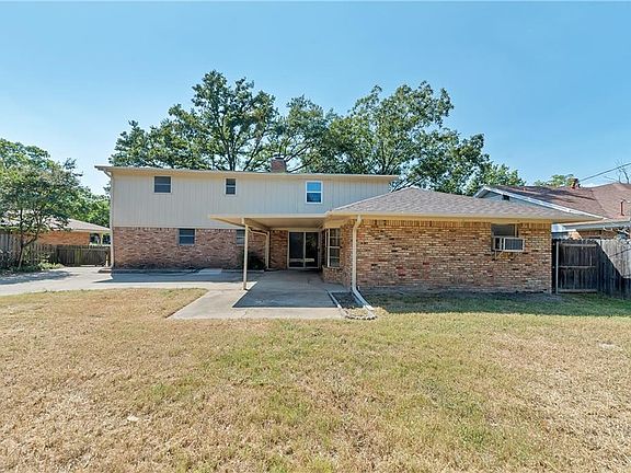 2nd image of 1104 Wentwood Dr
