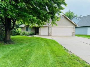 1340 Cypress Ln W, Annandale, MN 55302
