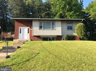 8920 Sylvania St, Lorton, VA 22079