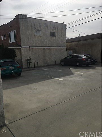 Building Photo 3