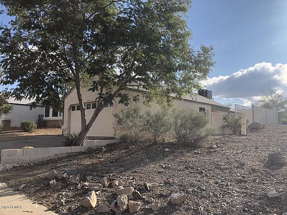 3rd image of 1445 E Renee Dr