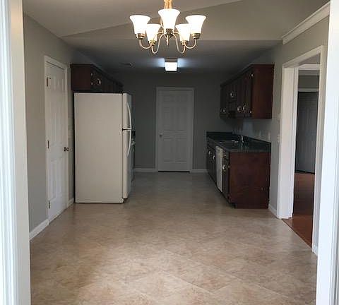 4th image of 298 Old Harrison Trl