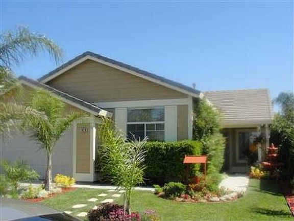 2nd image of 1820 Universal Dr