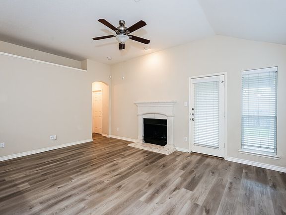 3rd image of 6020 Walleye Dr