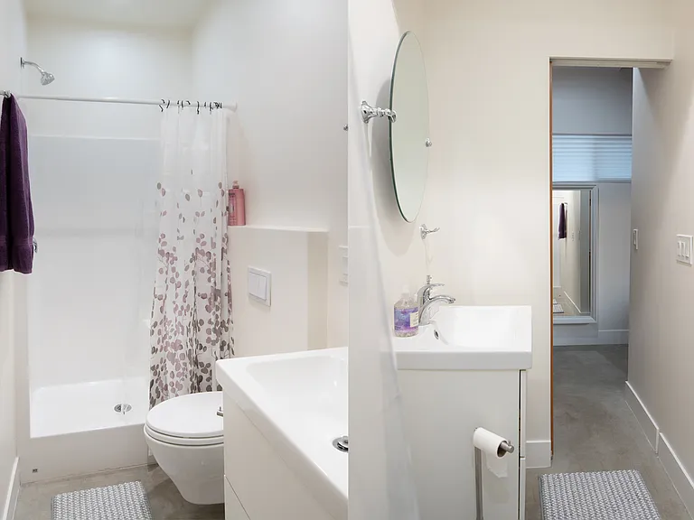 6125 S Kings Rd #1 — Photo 5
