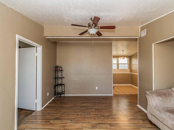 5th image of 1109 Tudor Dr